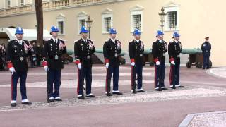 Principato di Monaco  Cambio della guardia [upl. by Atnuahc]