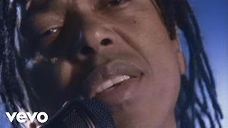 Djavan  Um Amor Puro Ao Vivo [upl. by Assirehs]