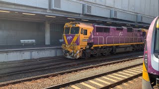 VLine N461 City of Ararat amp N452 Rural City of Wodonga Heads to the Bank Sidings at Southern Cross [upl. by Eniluqcaj]