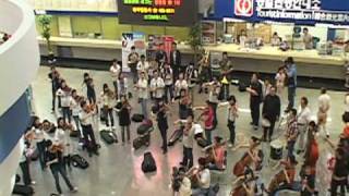 오페라 플래시몹부산역 Flashmob OperaPusan Station [upl. by Arammat200]