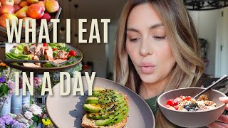 What I REALLY Eat in a Day While Pregnant  ellebangs [upl. by Madalyn84]