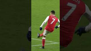 Olivier Giroud scores an unbelievable scorpion kick against Crystal Palace [upl. by Maddie]