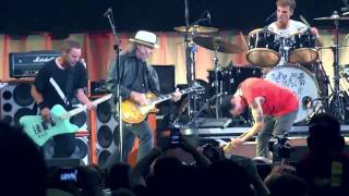 Pearl Jam with Neil Young  Rockin in the free world Toronto 2011 COMPLETE [upl. by Kieffer]