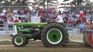 Oliver Super 99  Deerfield Fair Antique Tractor Pull 2011 [upl. by Romonda44]