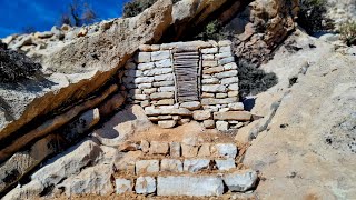 Building a cozy place in a beautiful mountain🏠🏔️🌿bushcraft sheltersurvivaladventuresolo [upl. by Guzel]