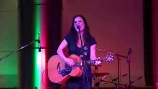 Paola Turci  quotQuestione di sguardiquot live acustico [upl. by Wenda]