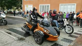 Katrineholm Veckan 2017 en motorcykel kortege [upl. by Nitaj824]