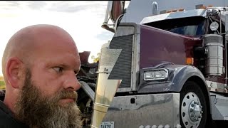 My KENWORTH W900 Is Broken [upl. by Hollis]