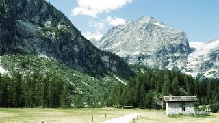 LAdamello le plus grand glacier des Alpes italiennes est en train de mourir [upl. by Shawnee]