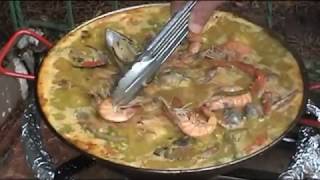 PAELLA DE MARISCOS PASO A PASO [upl. by Enaasiali]