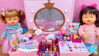 ANI y ONA montan una TIENDA de MAQUILLAJE y PELUQUERÍA para muñecas Vídeos para niñas y niños [upl. by Tuchman]