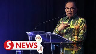 Take firm action against corruption PM Anwar tells cops [upl. by Kerrin460]