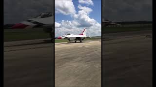 MaxAfterburnerusa taxis out in his F16 at Shaw AFB shorts usaf thunderbirds f16 aviation [upl. by Jariah]