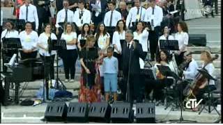 Andrea Bocelli   Gloria a Te  and  The Prayer  with Ilaria della Bidia [upl. by Clarey]