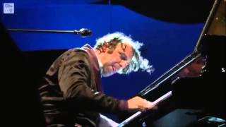 Chilly Gonzales  Never Stop live [upl. by Eillit425]