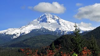 Mount Hood Volcano Update Ongoing Earthquake Swarm [upl. by Nessaj]