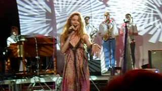 Joss Stone Live  Malasimbo Fest Philippines  Tell Me What Were Gonna Do Now w that bug [upl. by Suitangi877]