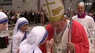 John Paul II greets and blesses Mother Teresa of Calcutta a few months before her death [upl. by Annayat]