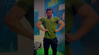 Gym life motivation fitness2 gymworkout gymshorts sortsvideo shorts viralvideo gym [upl. by Hanimay]