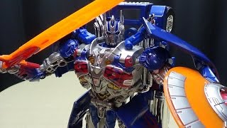 Takara Age of Extinction Leader ARMOR KNIGHT OPTIMUS PRIME EmGos Transformers Reviews N Stuff [upl. by Andrey]