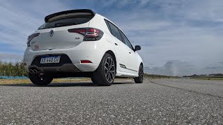 Renault Sandero RS interior consumos y aceleración 145 CV  Argentina [upl. by Weinshienk922]