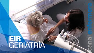 Un día con una EIR de Geriatría [upl. by Akimas]