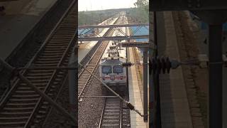 Kanyakumari Howrah Superfast Express honking and aggressively skipping Lingaraj Railway Station [upl. by Resee764]