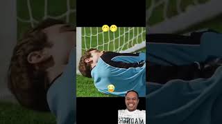 Salah satu kiper terbaik di dunia football kiper funny [upl. by Nylhtak984]