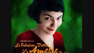 Amelie Soundtrack 18  Le Banquet [upl. by Panaggio]