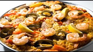 Paella espagnole Recette authentique de la paella au fruit de mer [upl. by Arnuad]