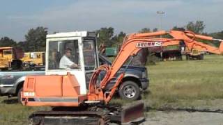 HITACHI UE40 HYDRAULIC EXCAVATOR [upl. by Arlene]