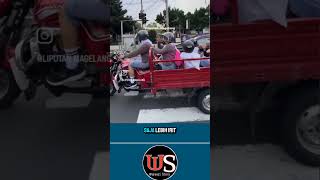 DI PUJI NETIZEN‼️ ROMBONGAN SISWI NAIK MOTOR TOSA KE SEKOLAH funny [upl. by Laehpar]