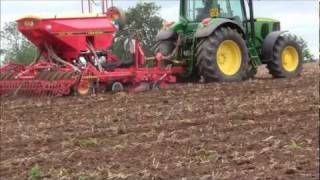 John Deere 6820 amp Vaderstad Rapid 400 F [upl. by Mamoun]