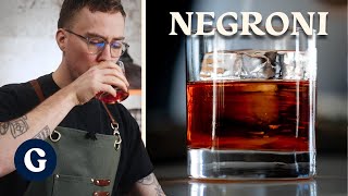 Lär dig göra en perfekt Negroni hemma [upl. by Hersch]