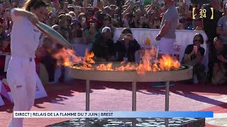 Lémotion de Laury Thilleman qui allume le chaudron à Brest [upl. by Adaval]