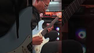 Hossana  Ish Milton 🎸 worshipguitar elguitarristaworship guitarsolo [upl. by Holbrook]