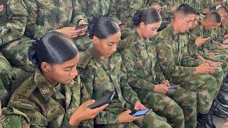 ¿Algo emocionante Así se notificó la destinación de nuevos suboficiales del Ejército Nacional [upl. by Suoivatco]