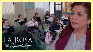 Miss Rosy pierde la vista y experimenta mareos en plena clase  La Rosa de Guadalupe 14  Terapia… [upl. by Eadie956]