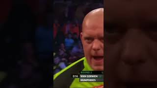 Michael Van Gerwen FUNNY Face 🤪 darts michaelvangerwen football lukehumphries shorts sports [upl. by Mufi]