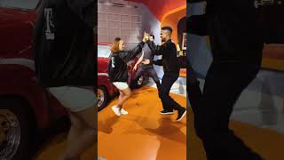 Junior y Carolina  🎵 Ella me busca  Yiyo Sarante salsa bachata [upl. by Ewen]