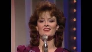 The Judds  Mama Hes Crazy  Had a Dream  That Nashville Music 1984 [upl. by Opiak]