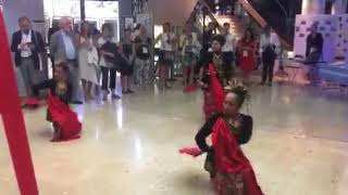 Tari Kebyar di Perancis Indonesian Dance in French Danse Javanaise Indonésienne à Angers [upl. by Zelazny280]