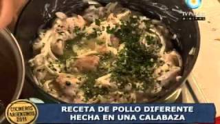 Receta de pollo diferente Guisito de pollo en calabaza [upl. by Nuahsak702]