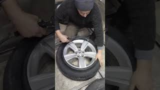 tires wheel rims tire fitting life hack [upl. by Tabor]