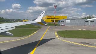 Take off from Vilnius airport Boeing 737 MAX 8200 Ryanair [upl. by Arymat]