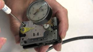 HVAC Tech SchoolHow to Calibrate a pneumatic thermostat [upl. by Hbahsur]