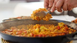 Cómo hacer PAELLA de pollo y verduras [upl. by Ilhsa567]