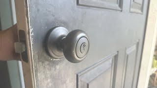 What the Kwikset Juno Entry Door Knob with Lock and Key looks like on our door [upl. by Htenywg950]