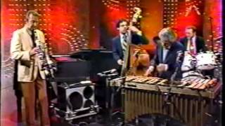 Terry Gibbs and Buddy DeFranco on Johnny Carsons Tonight Show [upl. by Baalman]