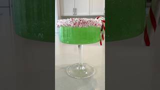 Grinch Mocktail 💚 christmas thegrinch cocktail drink satisfying asmr viralvideo shortsvideo [upl. by Milena]